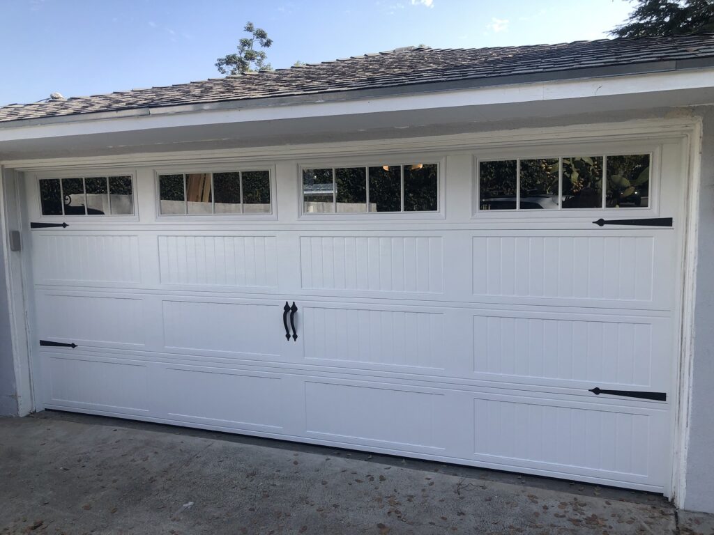 Long Panel Carriage House with Windows