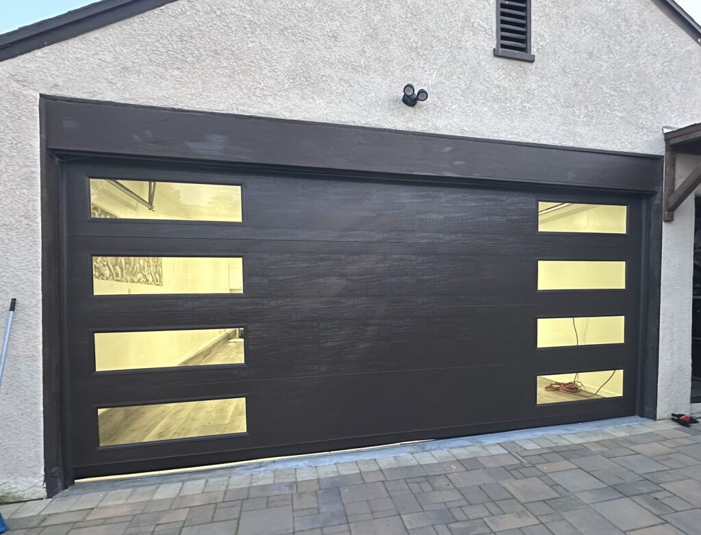 Modern Flushed Black with Clear Vertical Windows