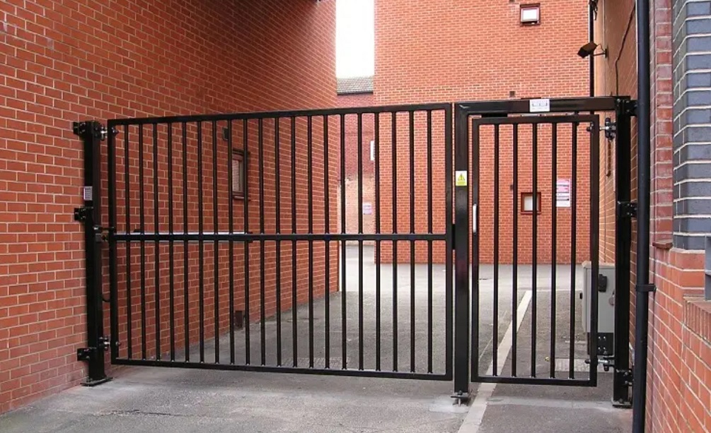 Commercial Iron Gate